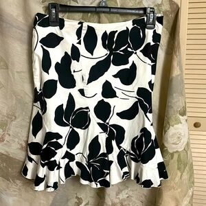 White House Black Market Skirt